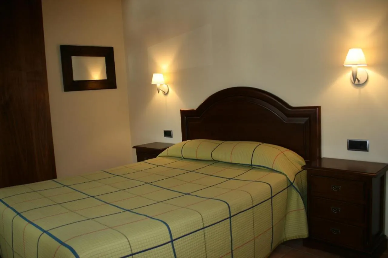 דירה אספוט Apartamentos Les Picardes ספרד