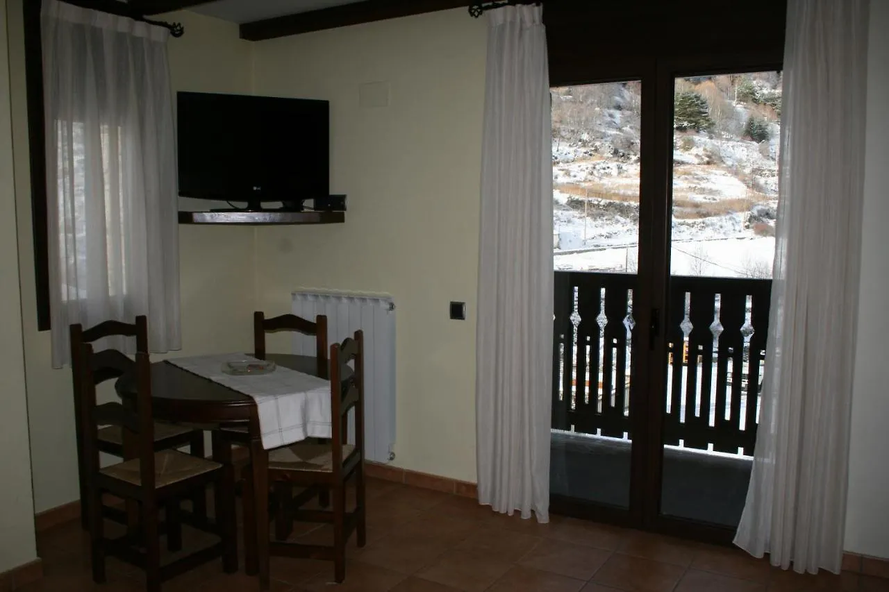 אספוט Apartamentos Les Picardes 0*,
